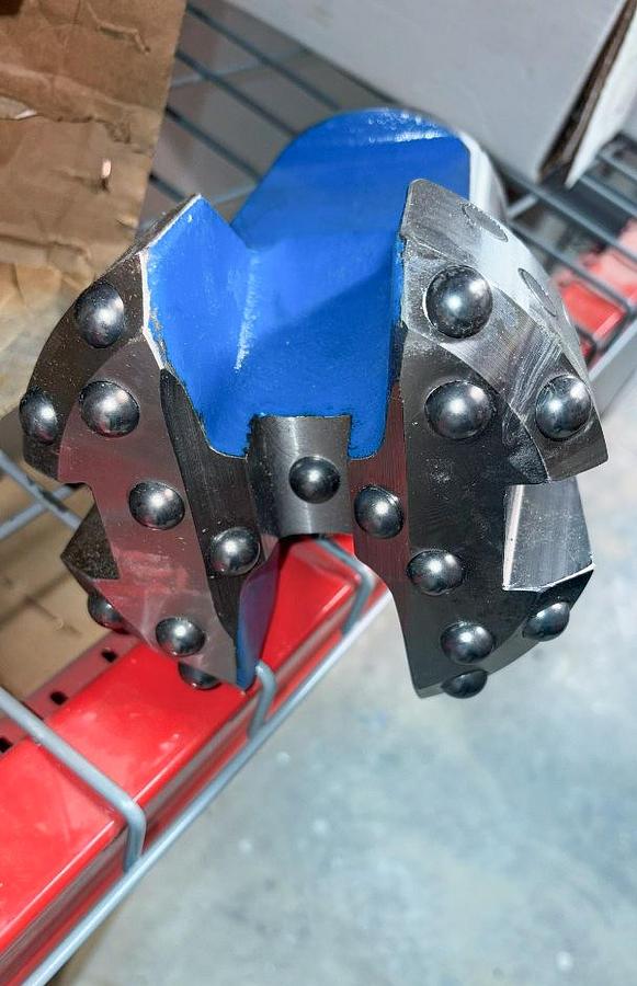 Soft Rock 6" Carbide Button Cable Tool Drill Bit, 2" X 3" Pin Thread