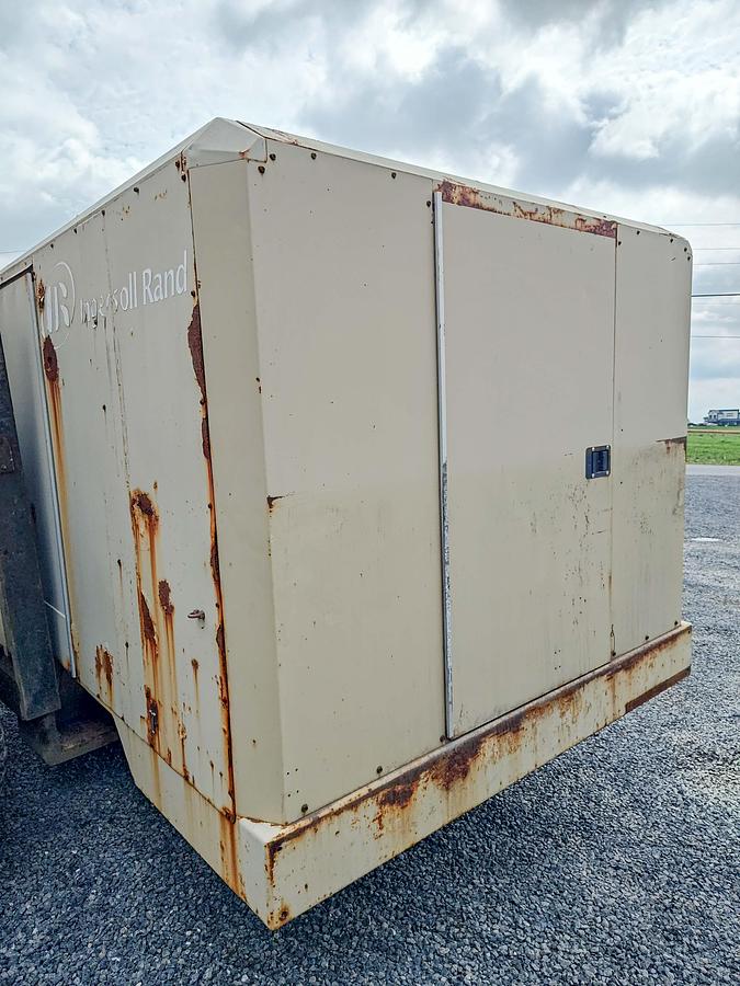 Used 1999 Ingersoll-Rand  1600 CFM / 100 PSI Air Compressor