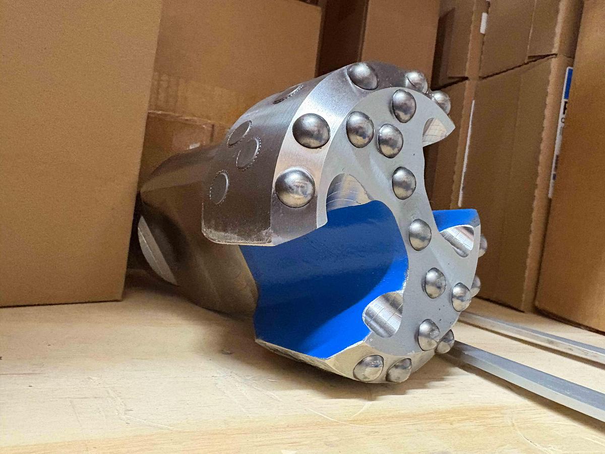 Used Supreme 5-3/4" Flat Face Carbide Button Cable Tool Drill Bit, 1-5/8” X 2-5/8” Pin Thread