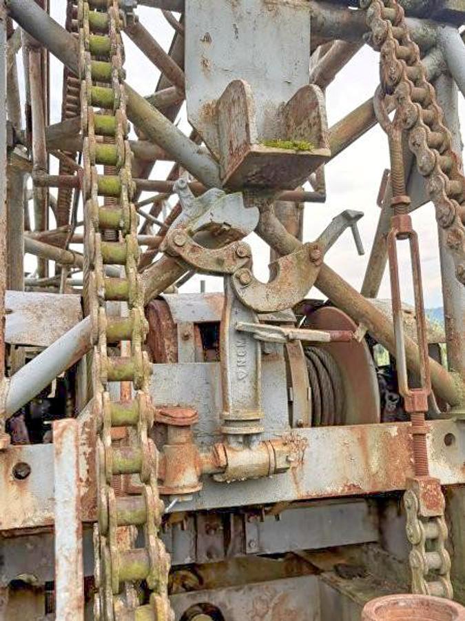 Used Davey M8A Table Drive Drill Rig