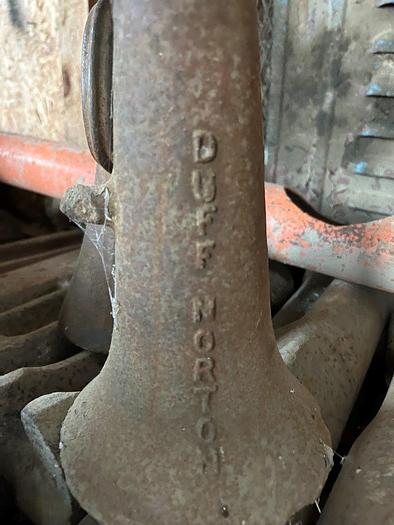 Used Simplex / Duff Norton Screw Leveling Jacks for Cable Tool