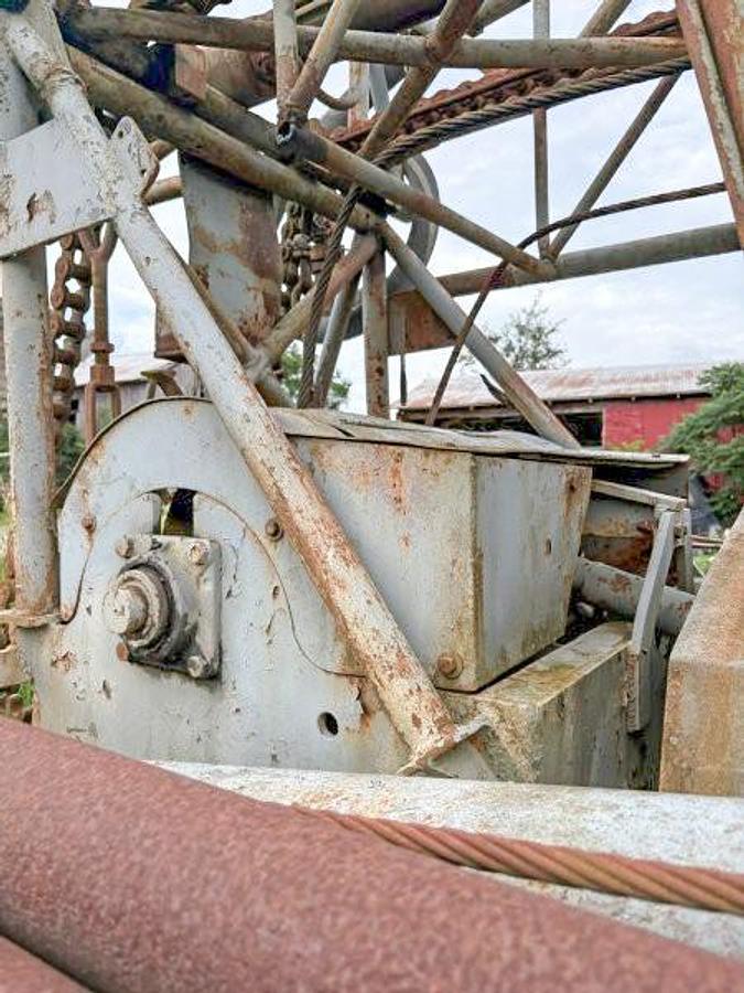 Used Davey M8A Table Drive Drill Rig