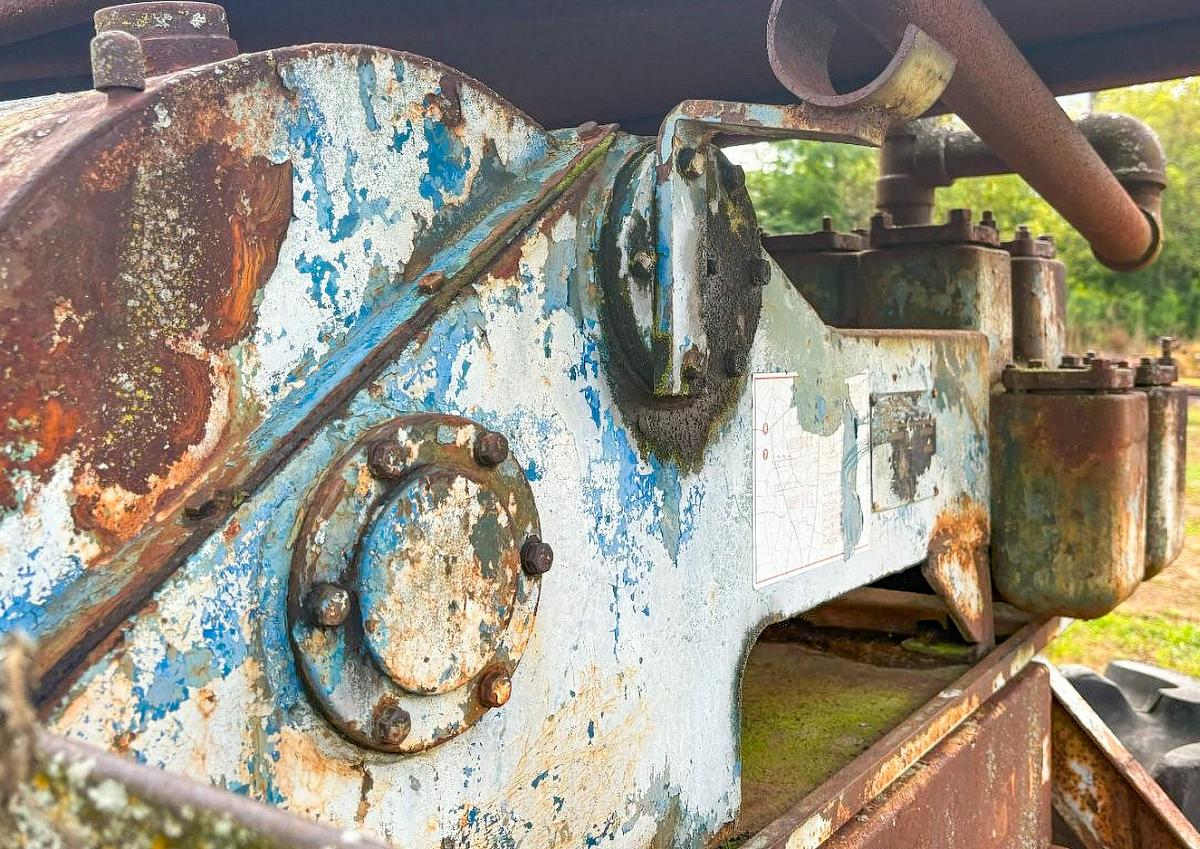 Used Failing L-100-CA 4-1/2" X 5" Duplex-Piston Mud Pump