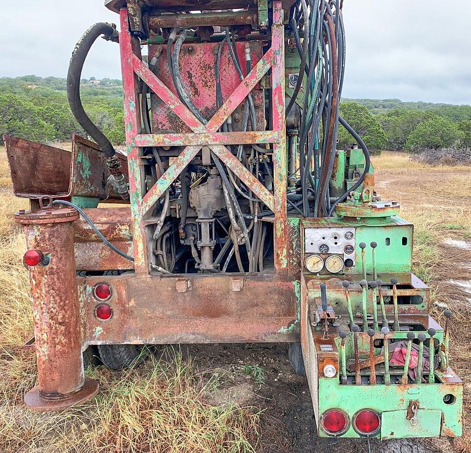 Used Chicago Pneumatic T-672W Rotary Drill