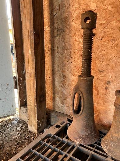 Used Simplex Screw Jack for Leveling Cable Tool