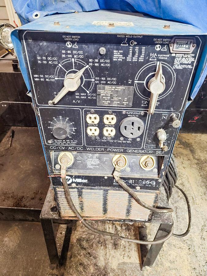 Used 2007 Peterbilt 355 Flat Water Fleet Truck