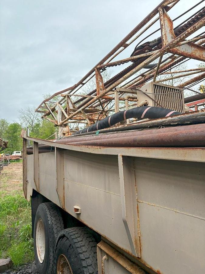 Used Failing 1000 Drill Rig