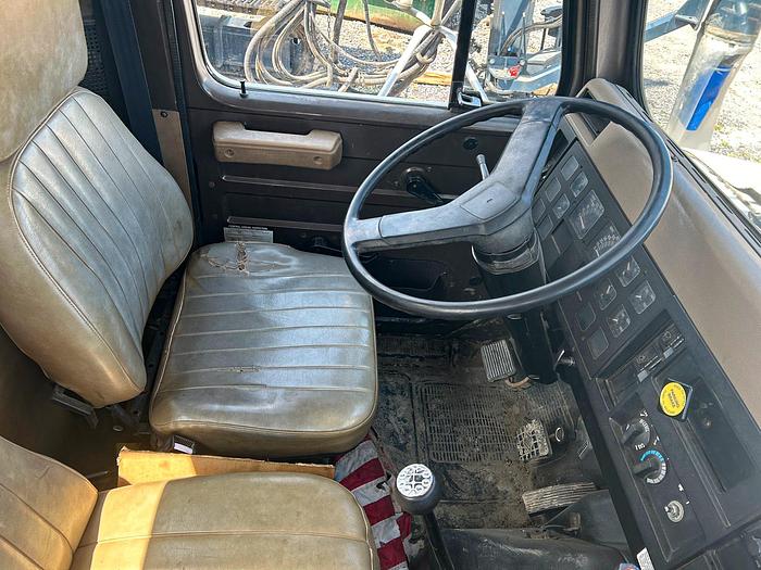 Used 1991 Canterra Ct250 Torquemaster Series Monitoring Drill.