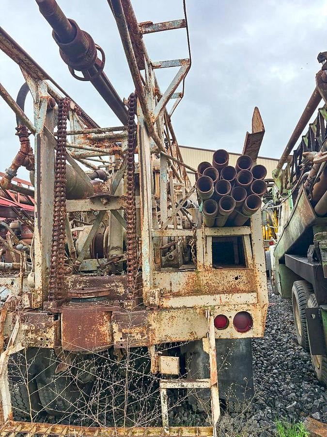 Used Failing 1000 Drill Rig