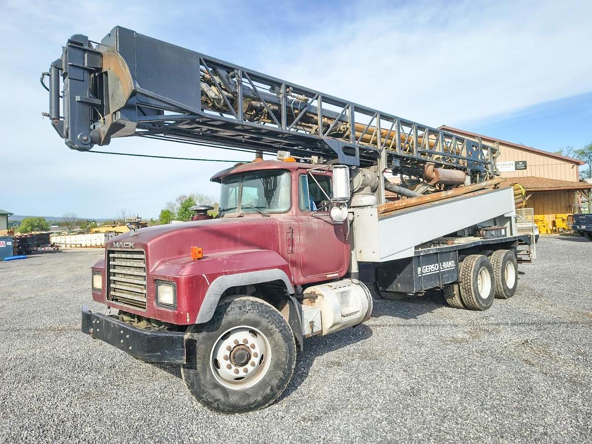 Used 2001 Ingersoll-Rand T3W Drill Rig