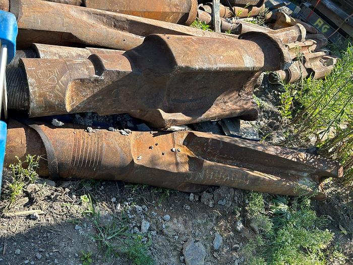 Used 11-3/4" to 12" Twisted Star Cross Chisel Bit for Cable Tool