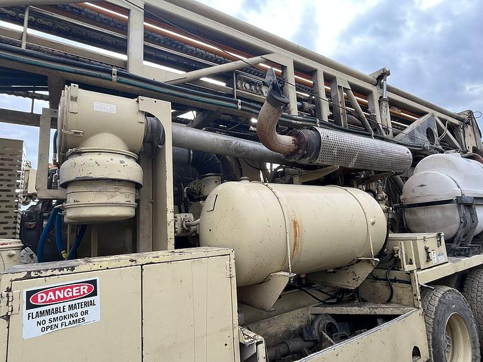 Used 1999 Ingersoll-Rand T4BH Drill Rig