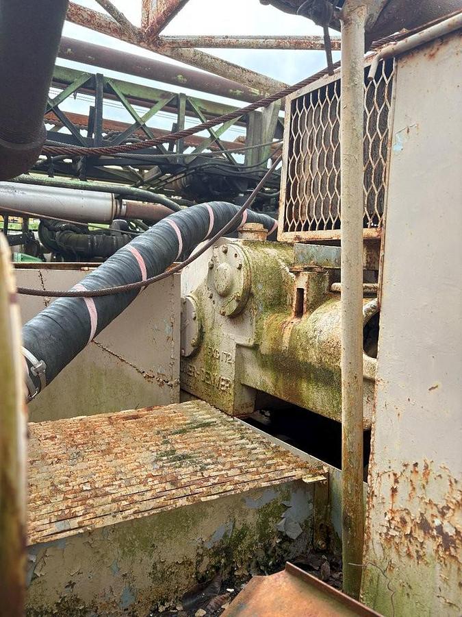 Used Failing 1000 Drill Rig