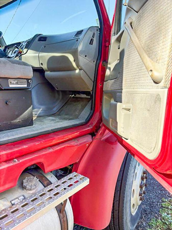 Used 1996 Ford Flatbed Water Tender Truck