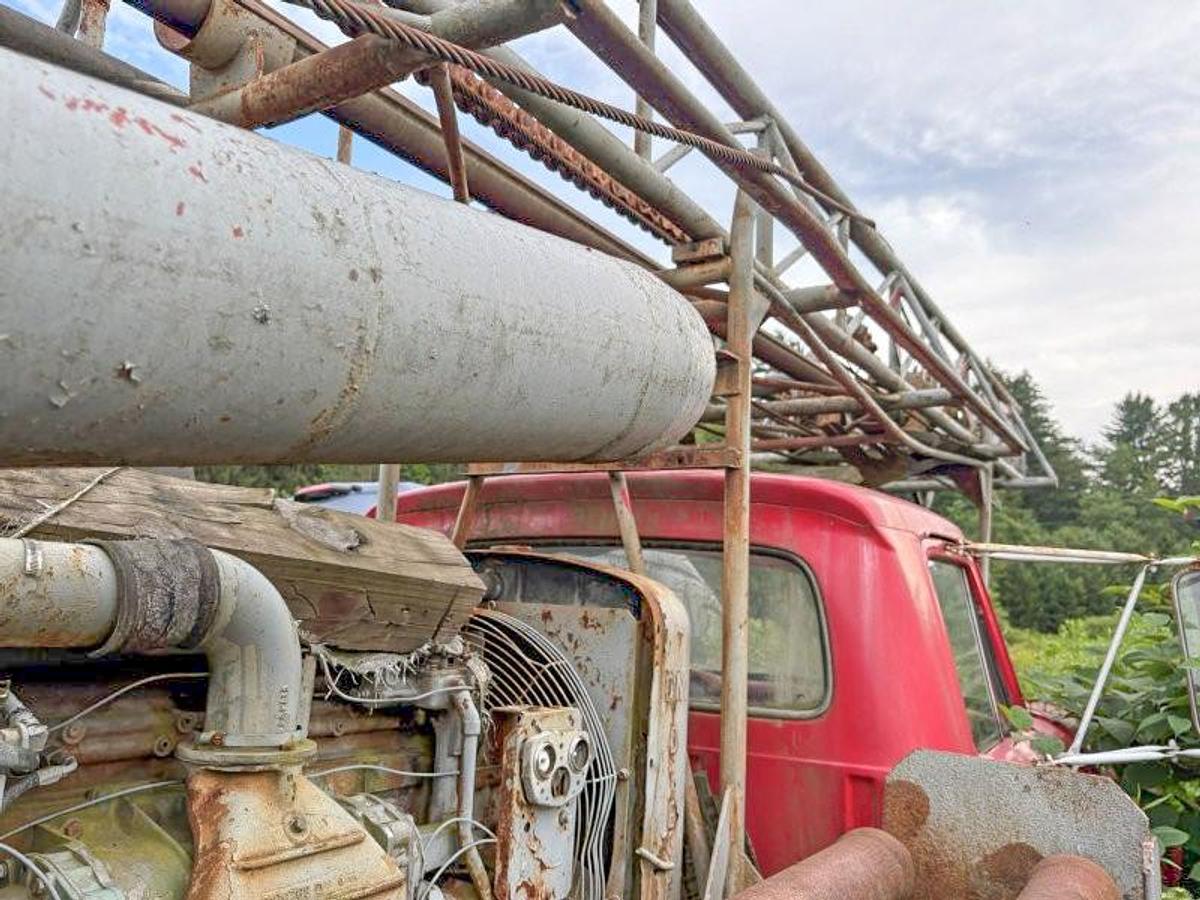 Used Davey M8A Table Drive Drill Rig