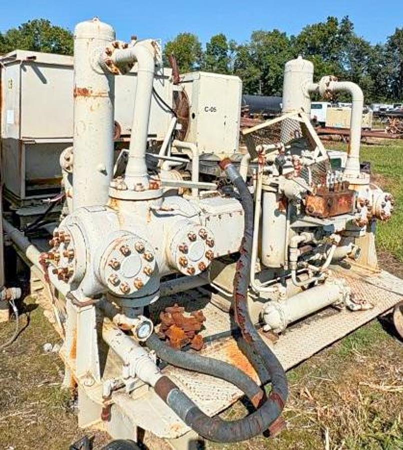 Used Knight KOA-2 4-3/4" Single Stage Horizontal Air Booster Compressor for parts for rebuild (no engine)