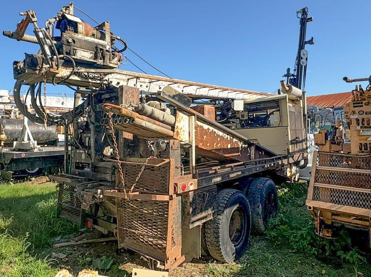 Used 1988 Simco 5000 Drill Rig