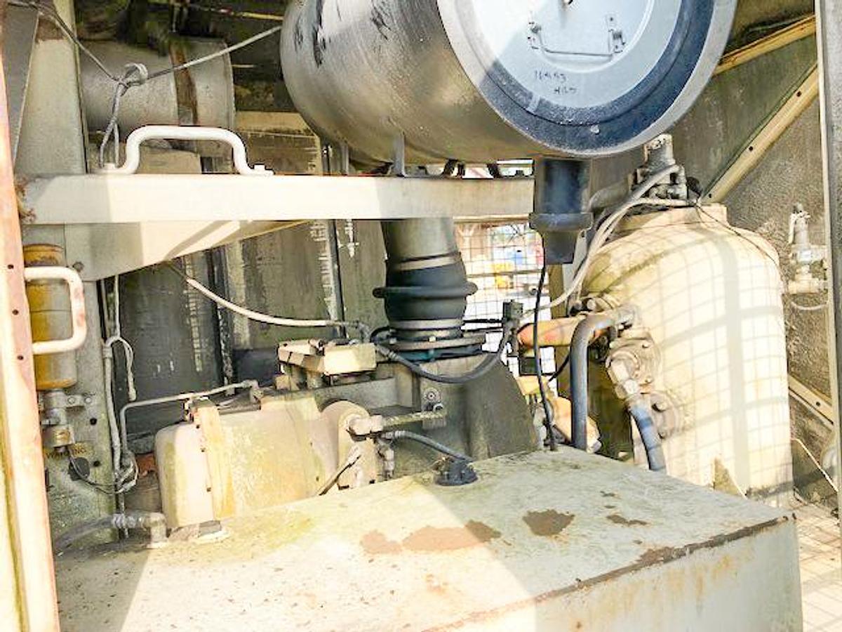 Used 1998 Ingersoll-Rand XHP1070WCAT