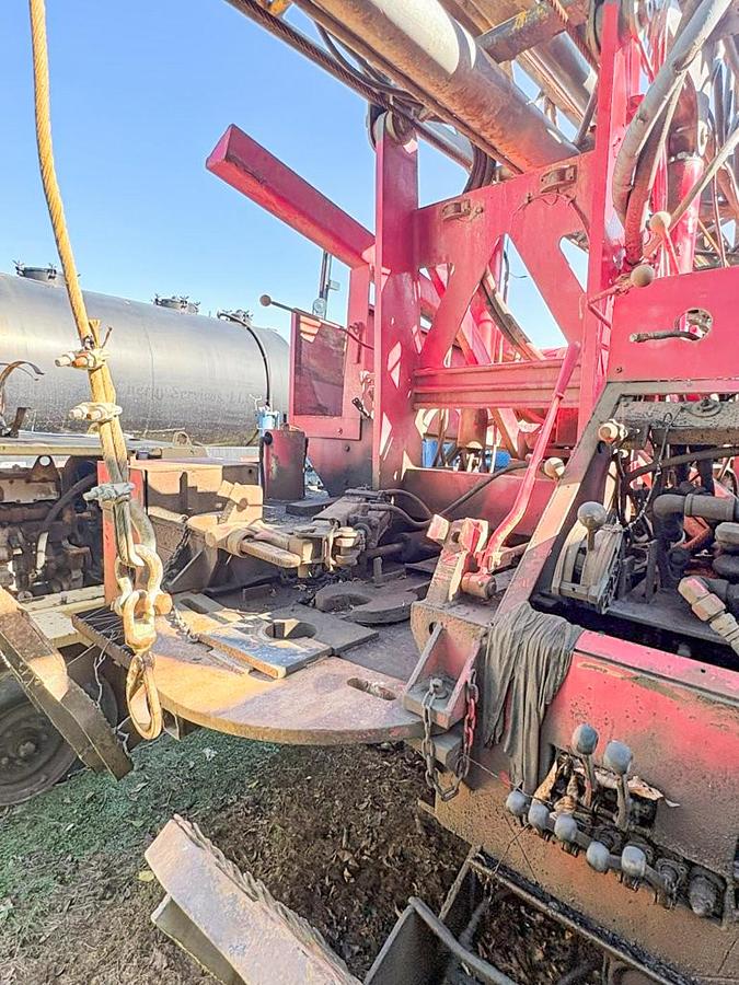 Used 1976 Ingersoll-Rand Cyclone TH60 Drill Rig