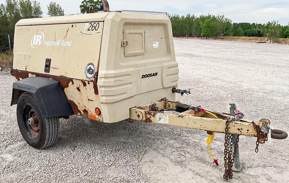 Used 2008 Doosan P260WIR Mobile Air Compressor