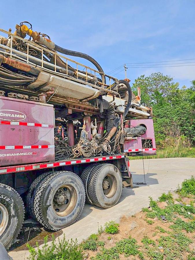 Used 2010 Schramm T200XD Deep Water / Oil & Gas Energy Drill Rig.