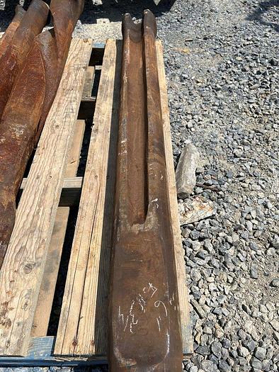 Used 52" Heavy Duty Cable Tool Chisel Bit