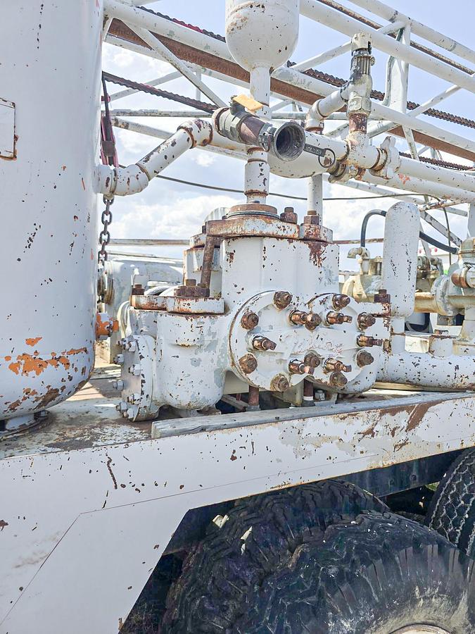 Used Failing Holemaster 1000 Drill Rig