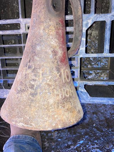 Used Simplex 1-1/2 x 10 Vintage Antique Screw Jack for Leveling Cable Tool