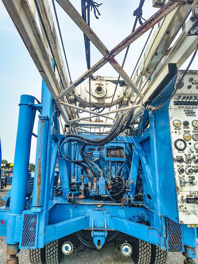 Used 2004 Gefco 150K Drill Rig