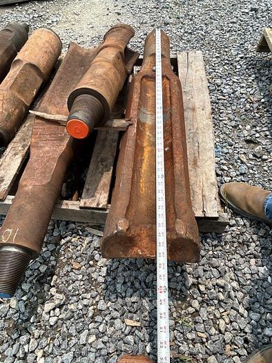 Used 4' Heavy Duty Cable Tool Chisel Bit