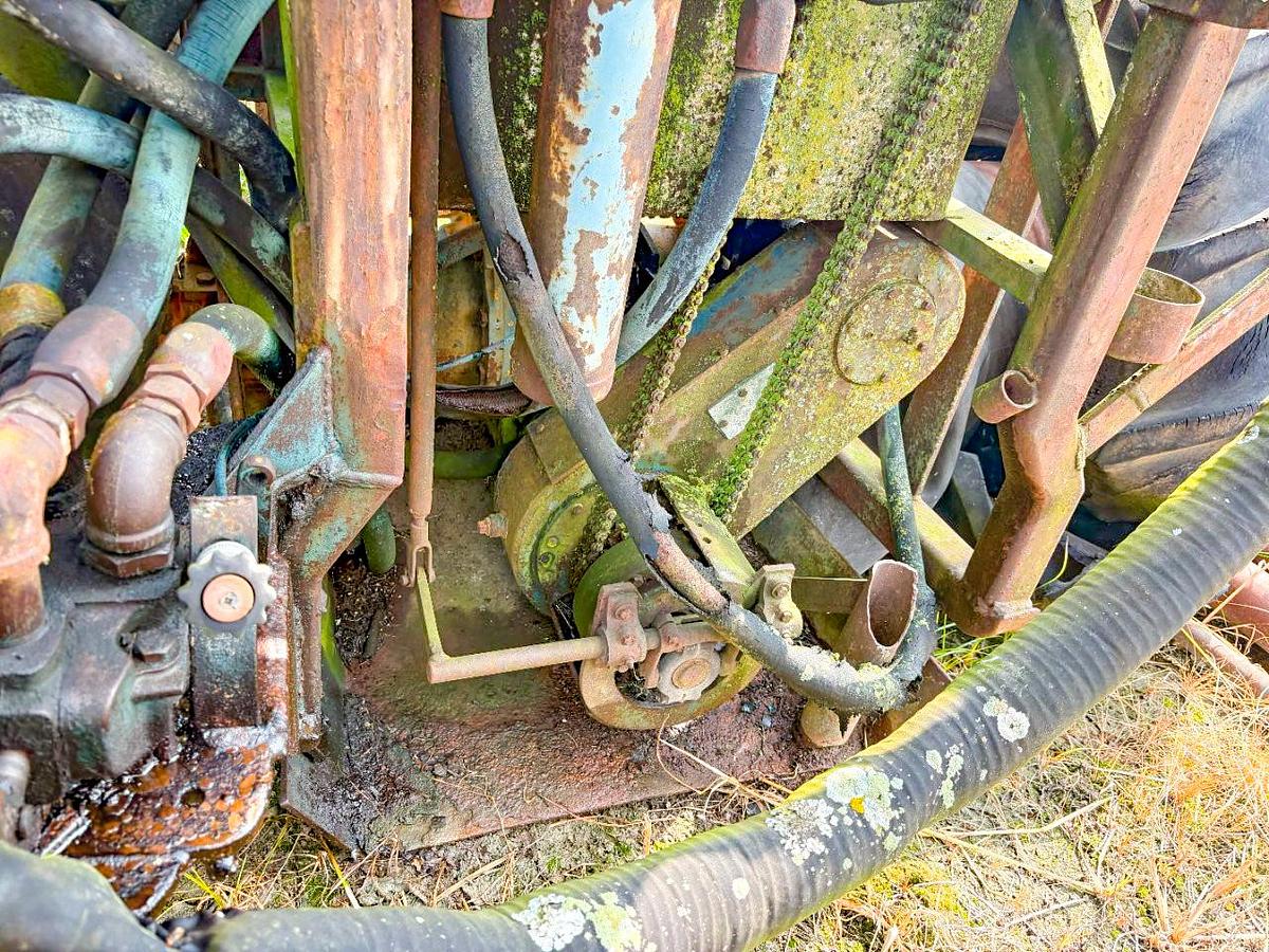 Used Ford 532 Tractor