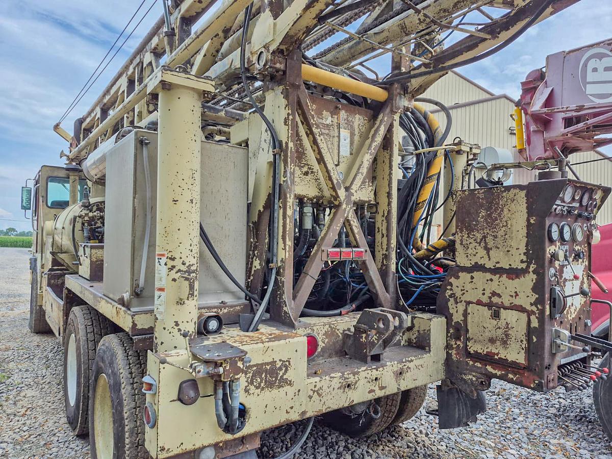 Used 1994 Ingersoll-Rand T4W Drill Rig