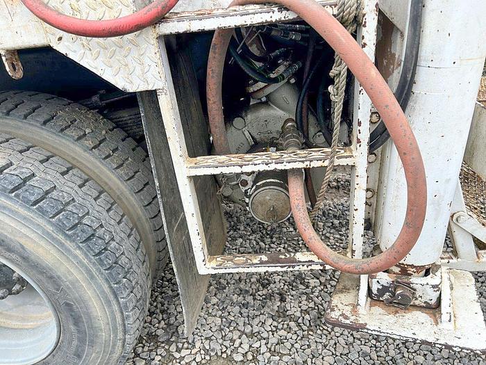 Used 1991 Canterra Ct250 Torquemaster Series Monitoring Drill.