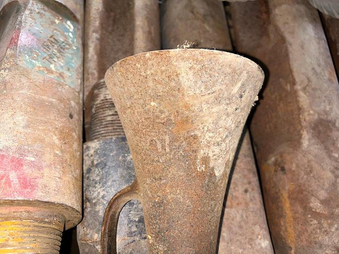 Used Simplex / Duff Norton Screw Leveling Jacks for Cable Tool