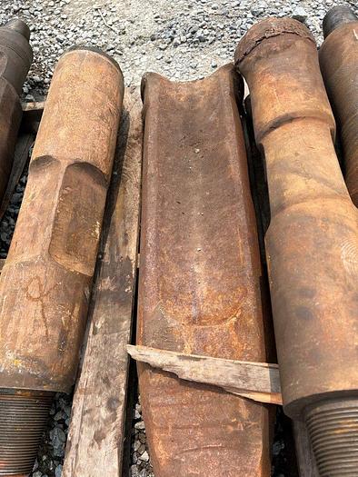 Used 44" Heavy Duty Cable Tool Chisel Bit