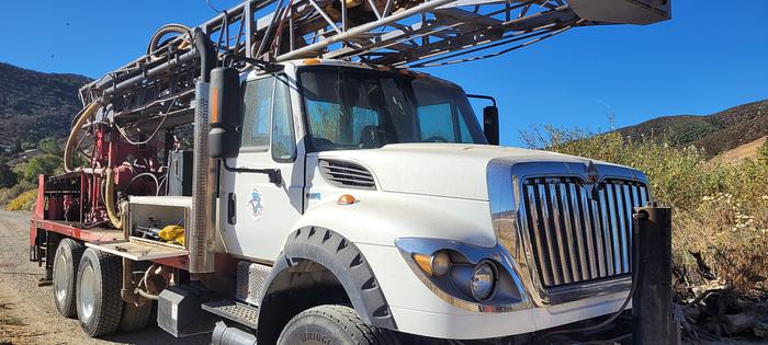 Used 1976 Ingersoll-Rand Cyclone TH60 Drill Rig