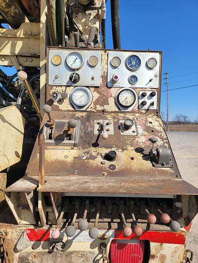 Used 1990 Ingersoll-Rand T3W Drill Rig