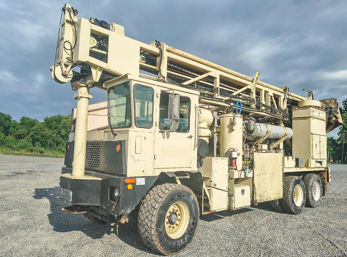 Used 2004 Ingersoll-Rand T4BH Blast Hole Drill Rig