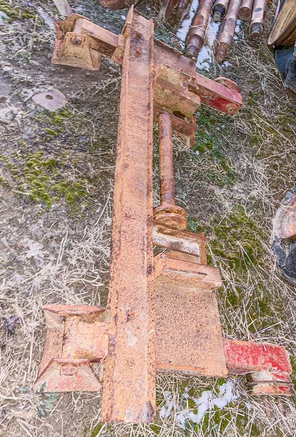 Used Bucyrus Erie Set of 3 Leveling Jacks for Cable Tool Drill Rig