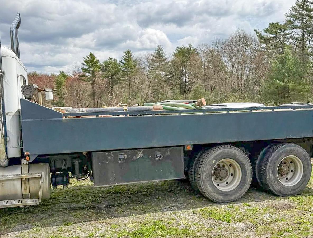 Used 1993 Freightliner Water Tender Truck