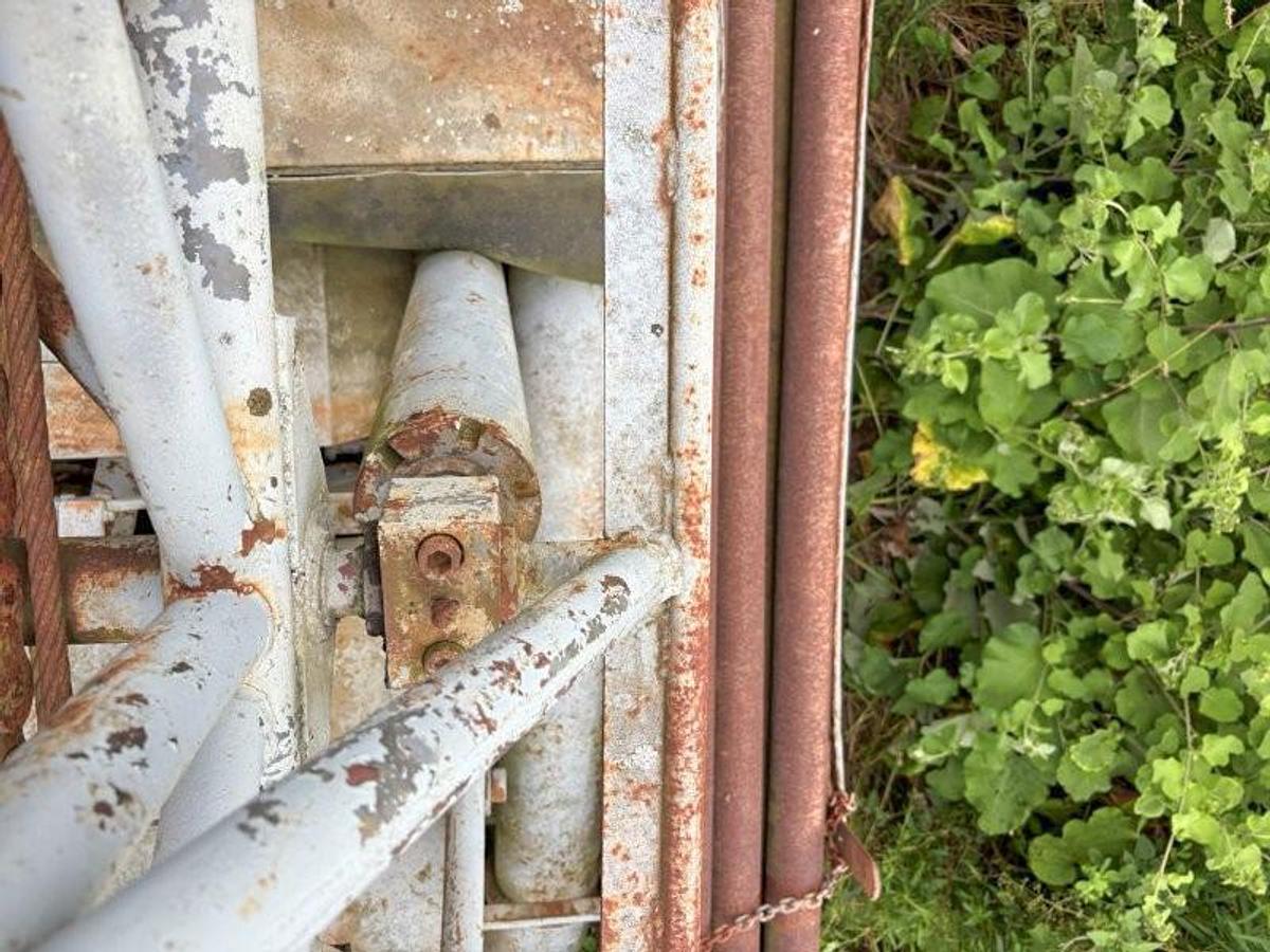 Used Davey M8A Table Drive Drill Rig