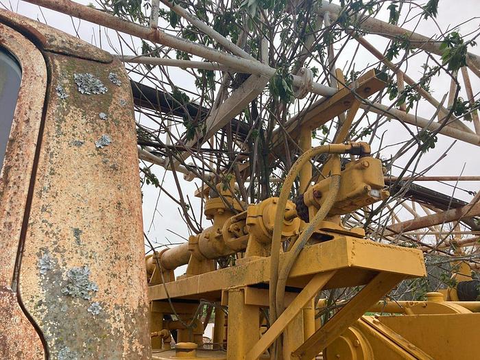 Used Failing 1500 Holemaster Drill Rig