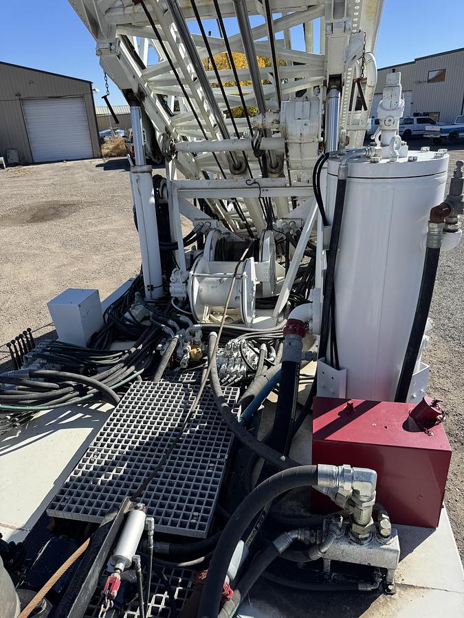 Refurbished Ingersoll-Rand TH100 Drill Rig