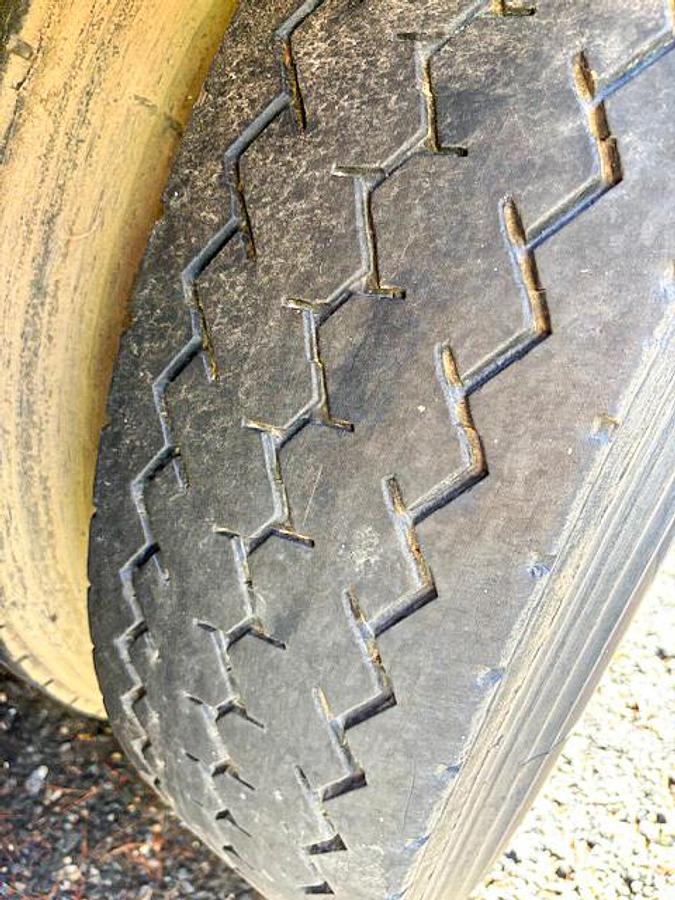 Used 1996 Ford Flatbed Water Tender Truck