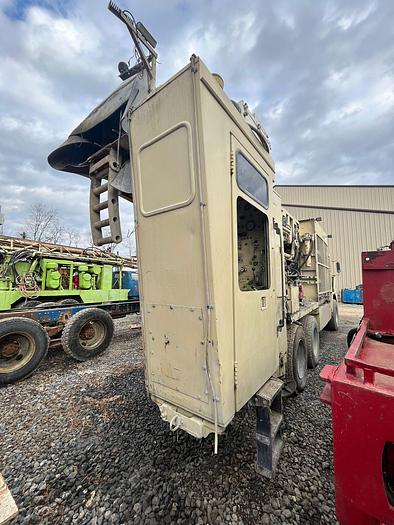 Used 1999 Ingersoll-Rand T4BH Drill Rig