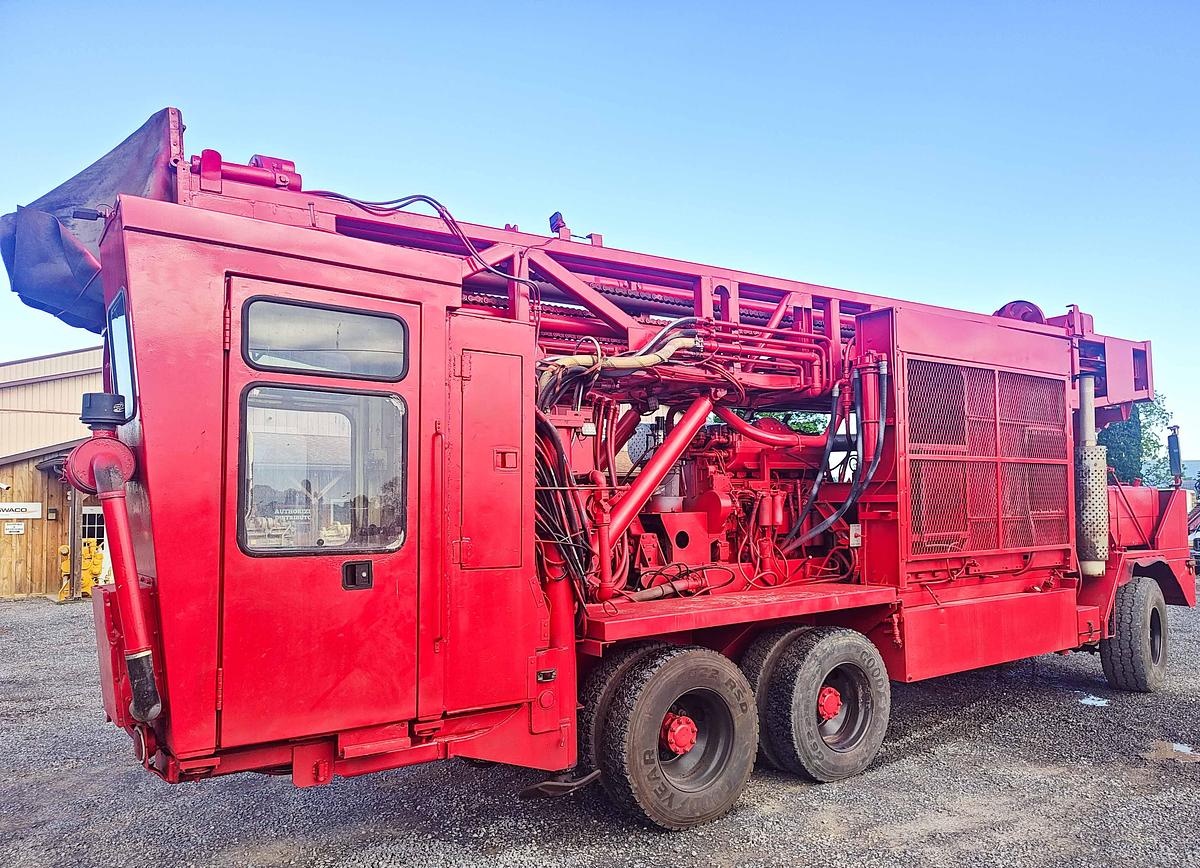 Used 1999 Ingersoll-Rand T4BH Blasthole Drill Rig