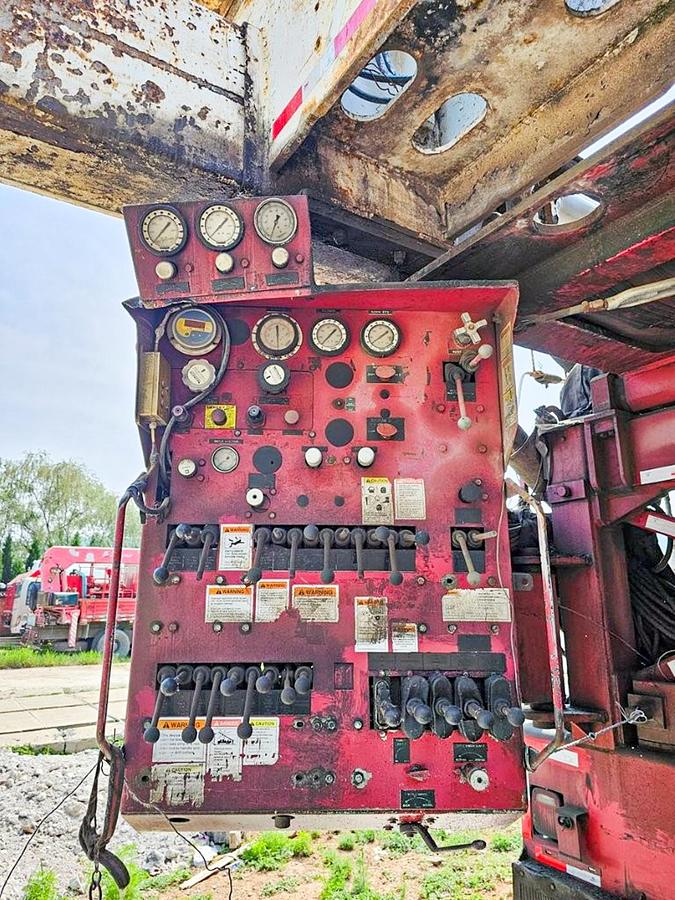 Used 2010 Schramm T200XD Deep Water / Oil & Gas Energy Drill Rig.