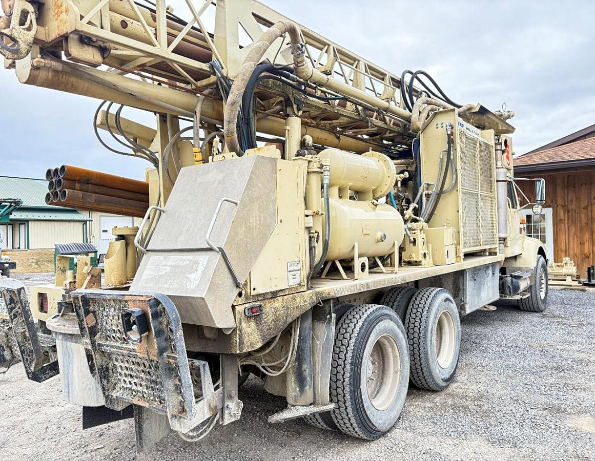Used 2001 Ingersoll-Rand T3W Drill Rig