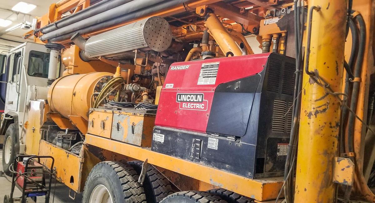 Used 1998 Ingersoll-Rand T4W DH Drill Rig