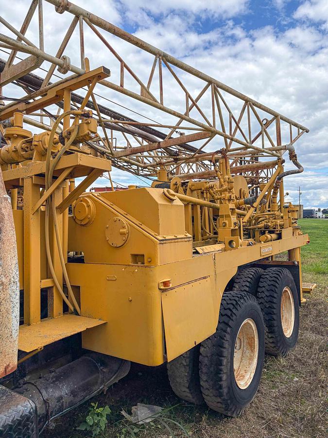 Used Failing Holemaster Drill Rig
